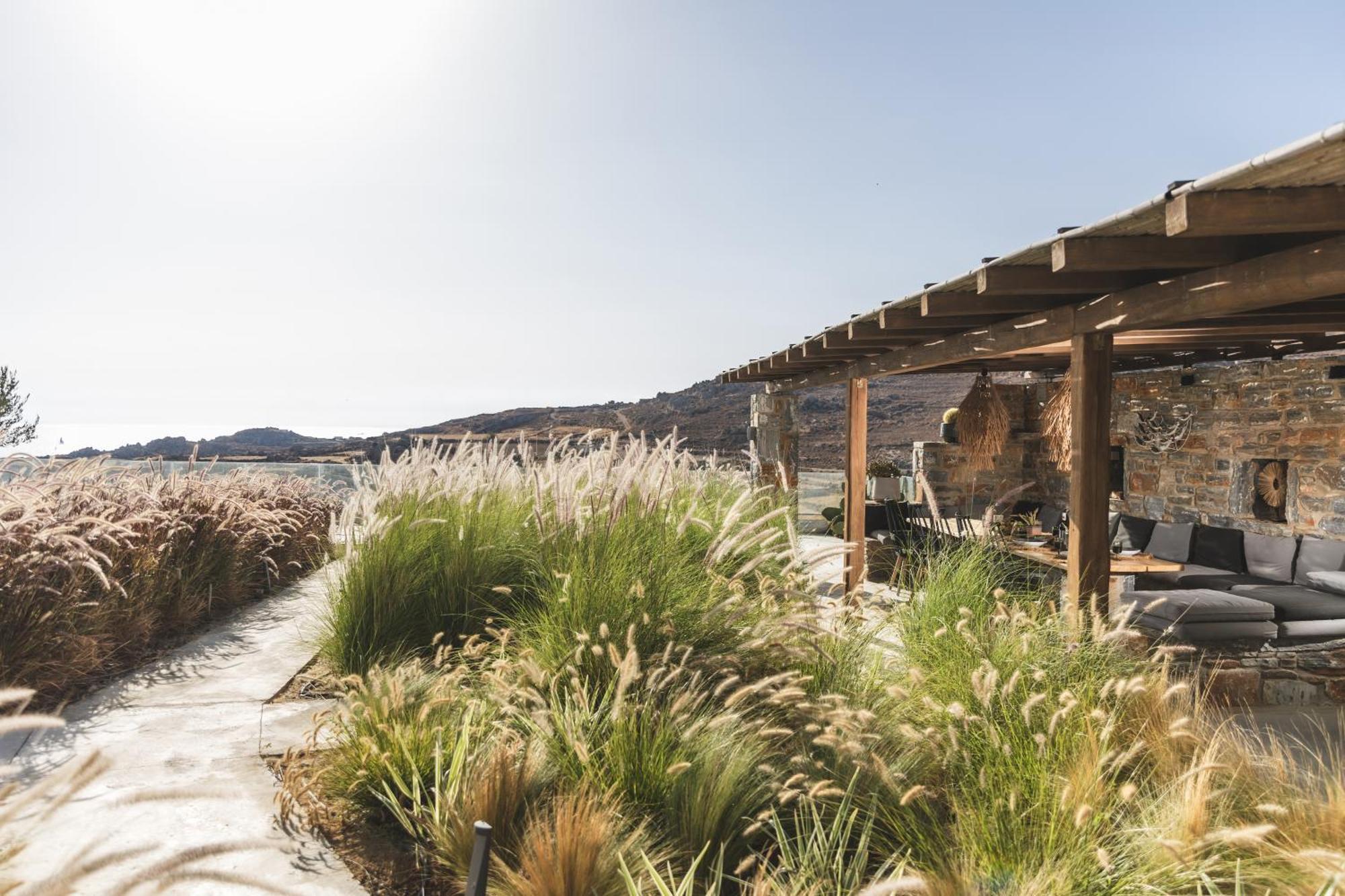 Harmony Luxury Naxos